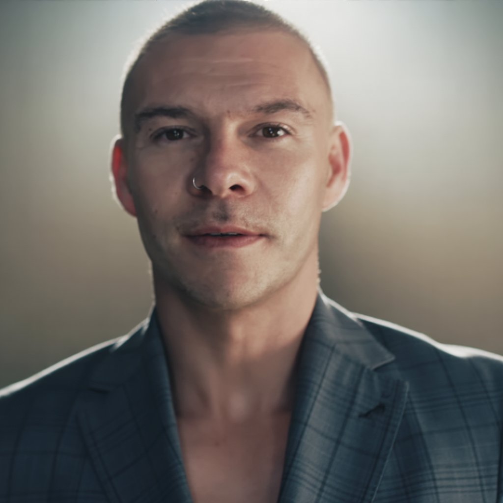 Portrait de Vincent Bastille, DJ et compositeur français.